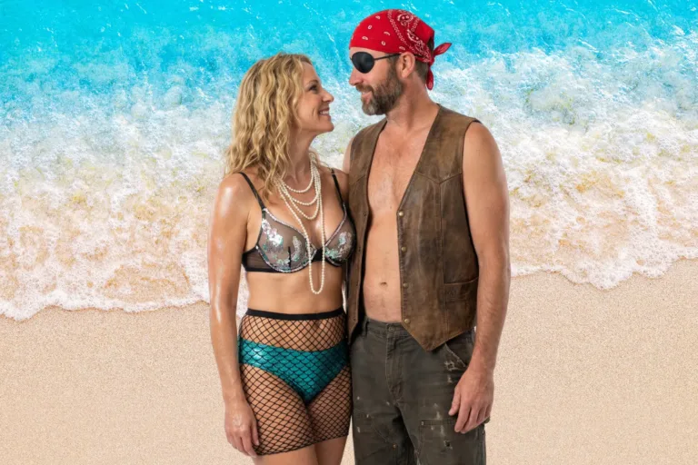 Monday Pirates Mermaids Island Party Night